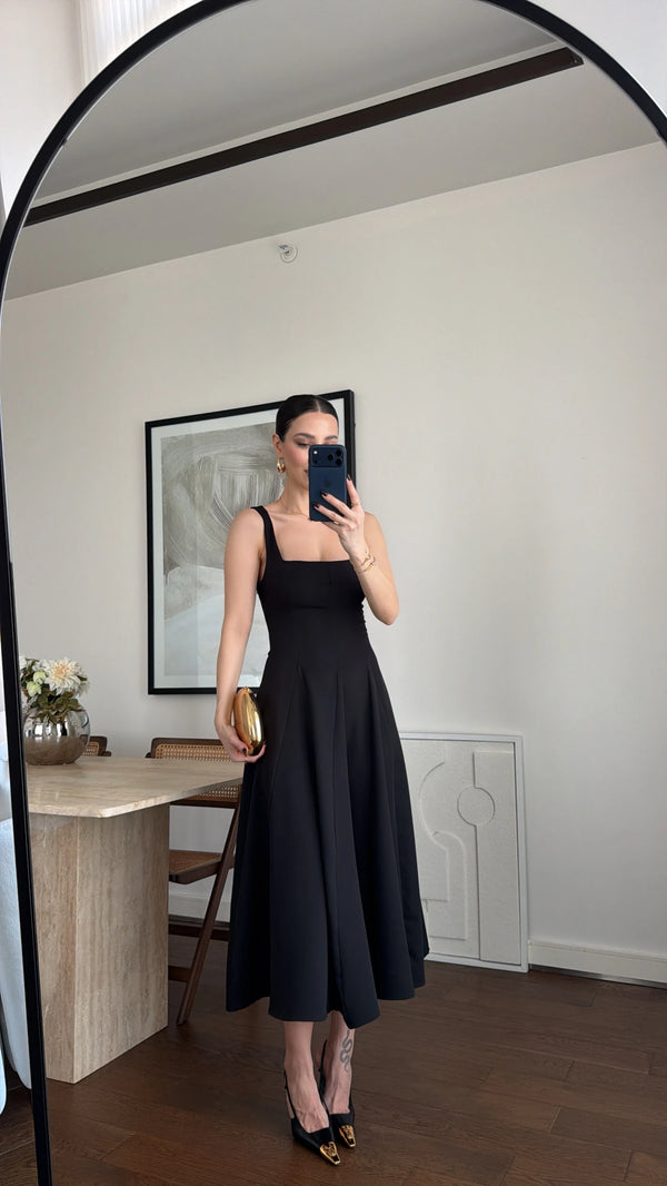 Verona Korset Midi Haljina - tri boje