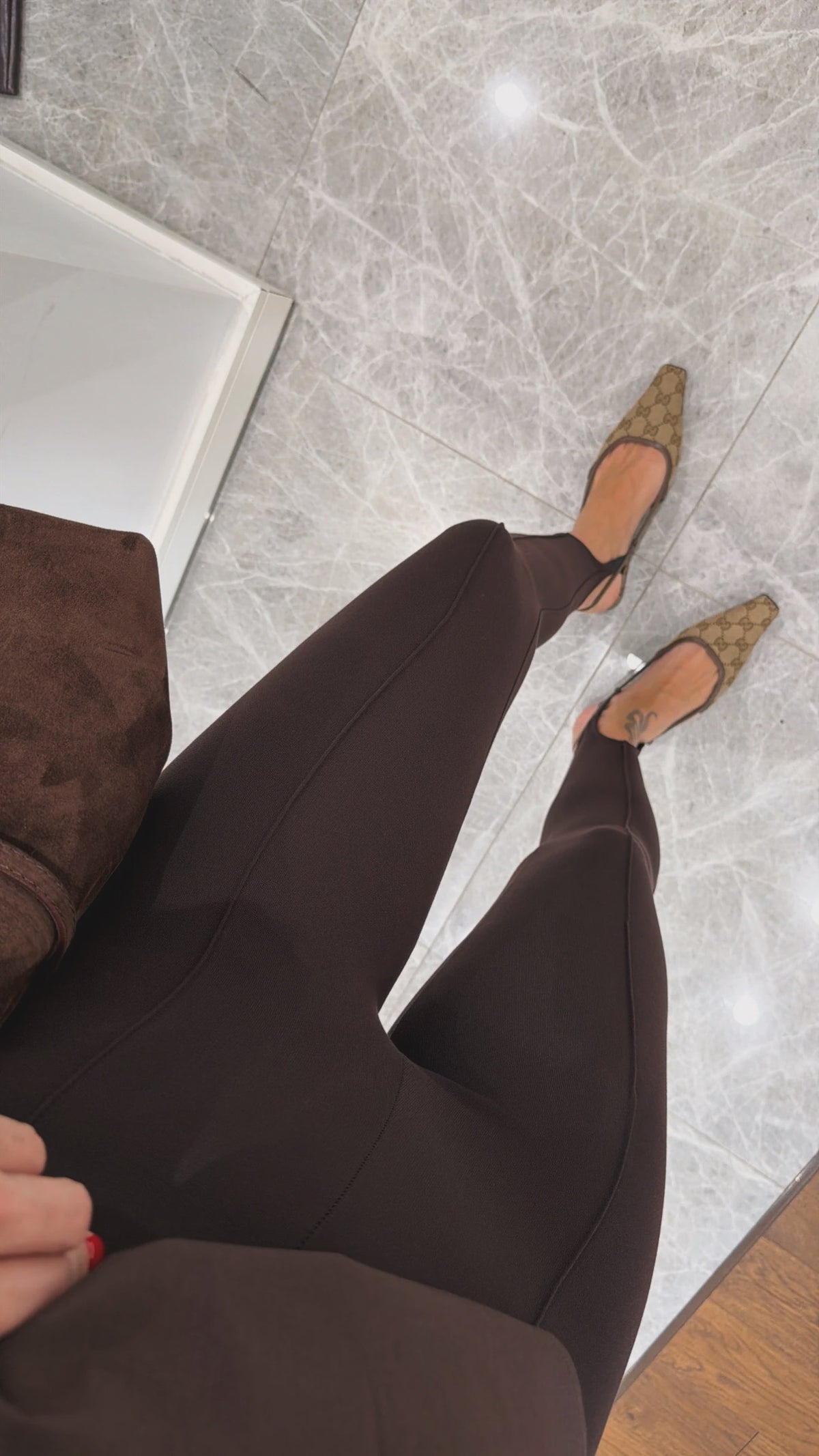 Stirrup helanke od modala braon – Fashion Hunter, pogled 3