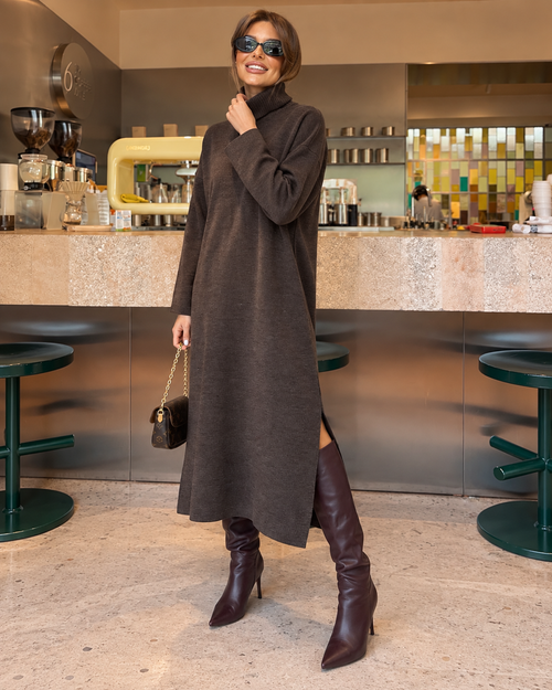 ESPRESSO ROLL NECK KNIT DRESS – BROWN