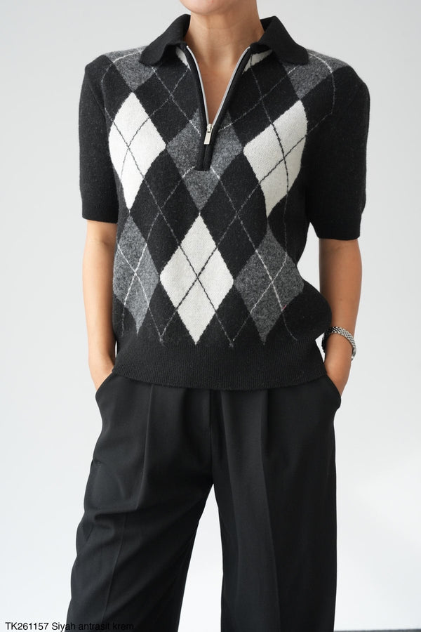 HERITAGE ARGYLE ZIP POLO KNIT – BLACK CHARCOAL