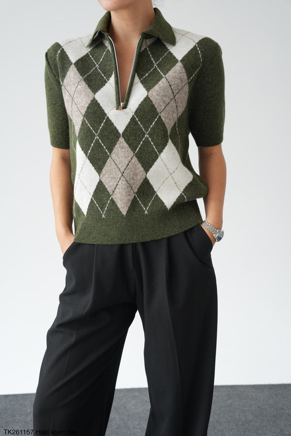 HERITAGE ARGYLE ZIP POLO KNIT – OLIVE CREAM