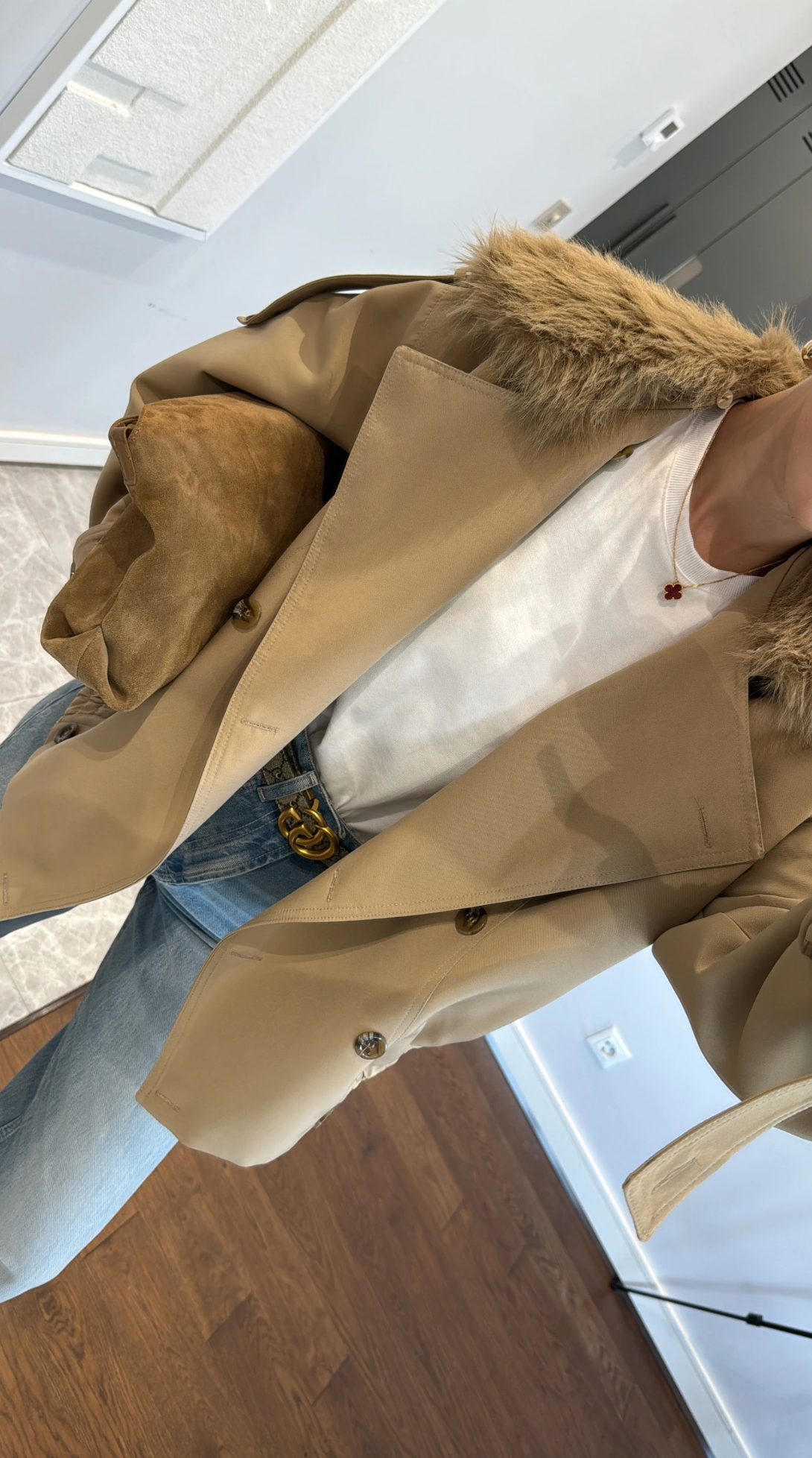 The Short Camel Fur Trench