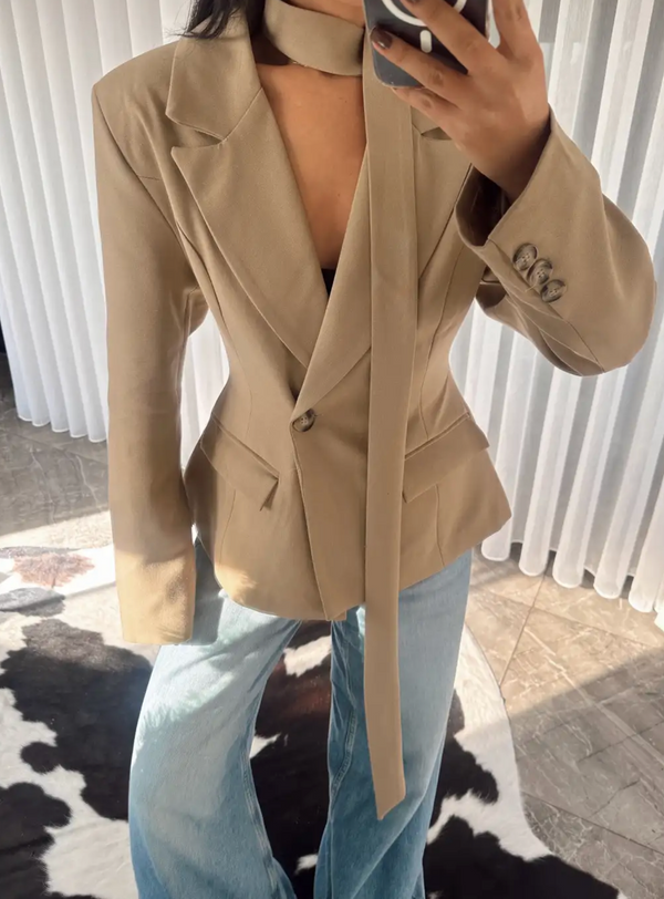 PREMIUM BLEJZER SA TRAKOM CAMEL