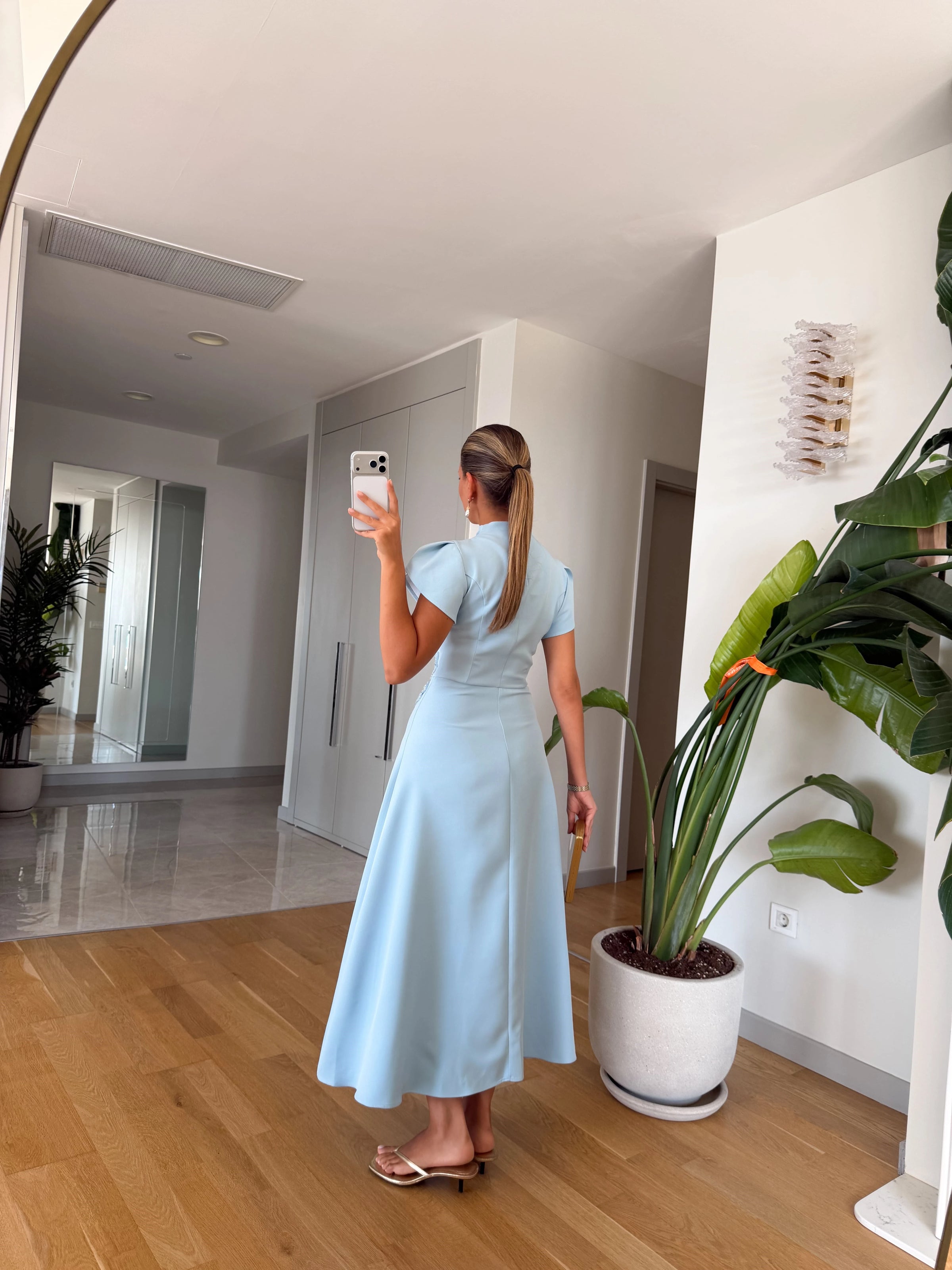 Fleur Appliqué Midi Dress - više boja