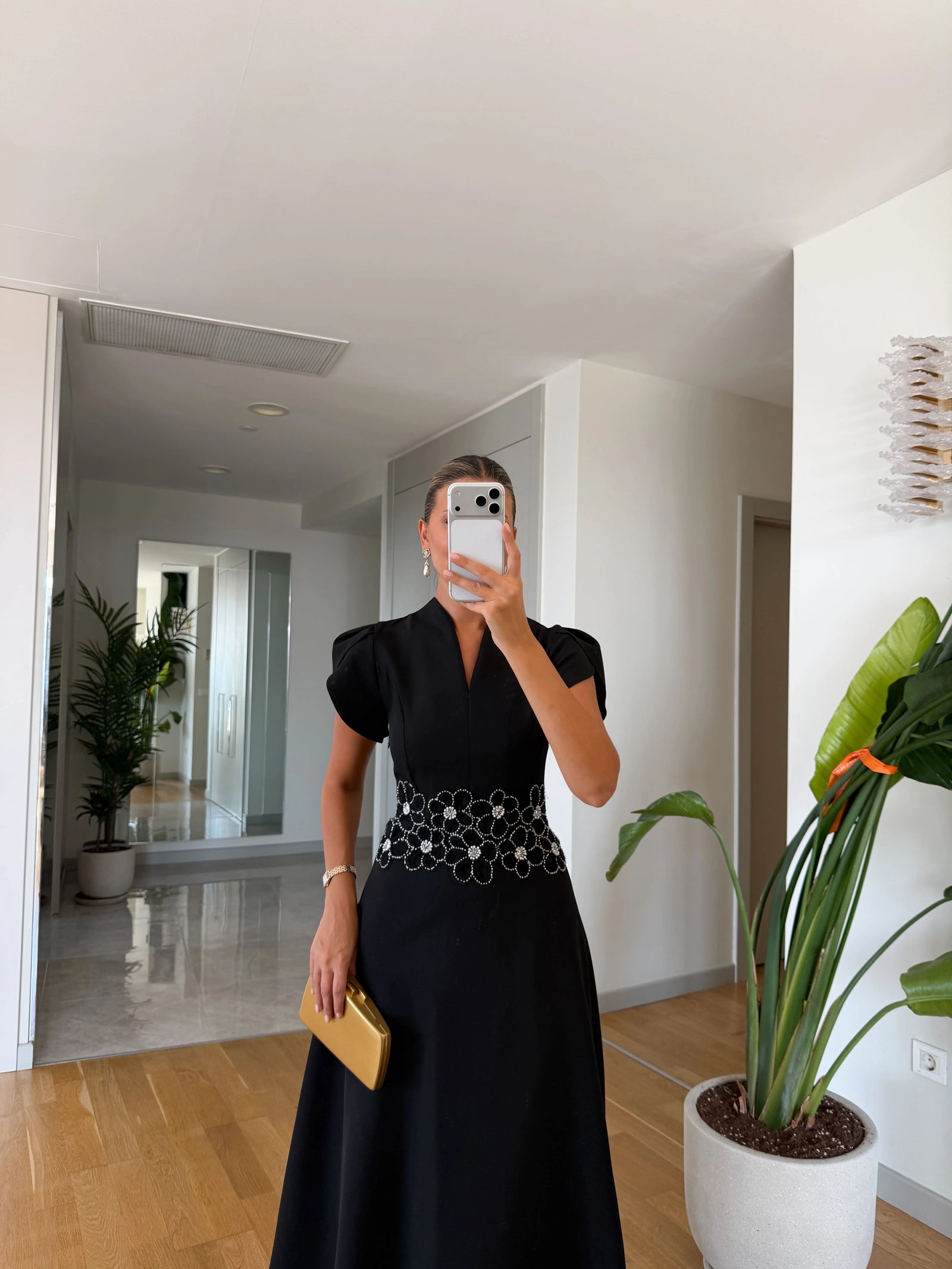 Fleur Appliqué Midi Dress - više boja