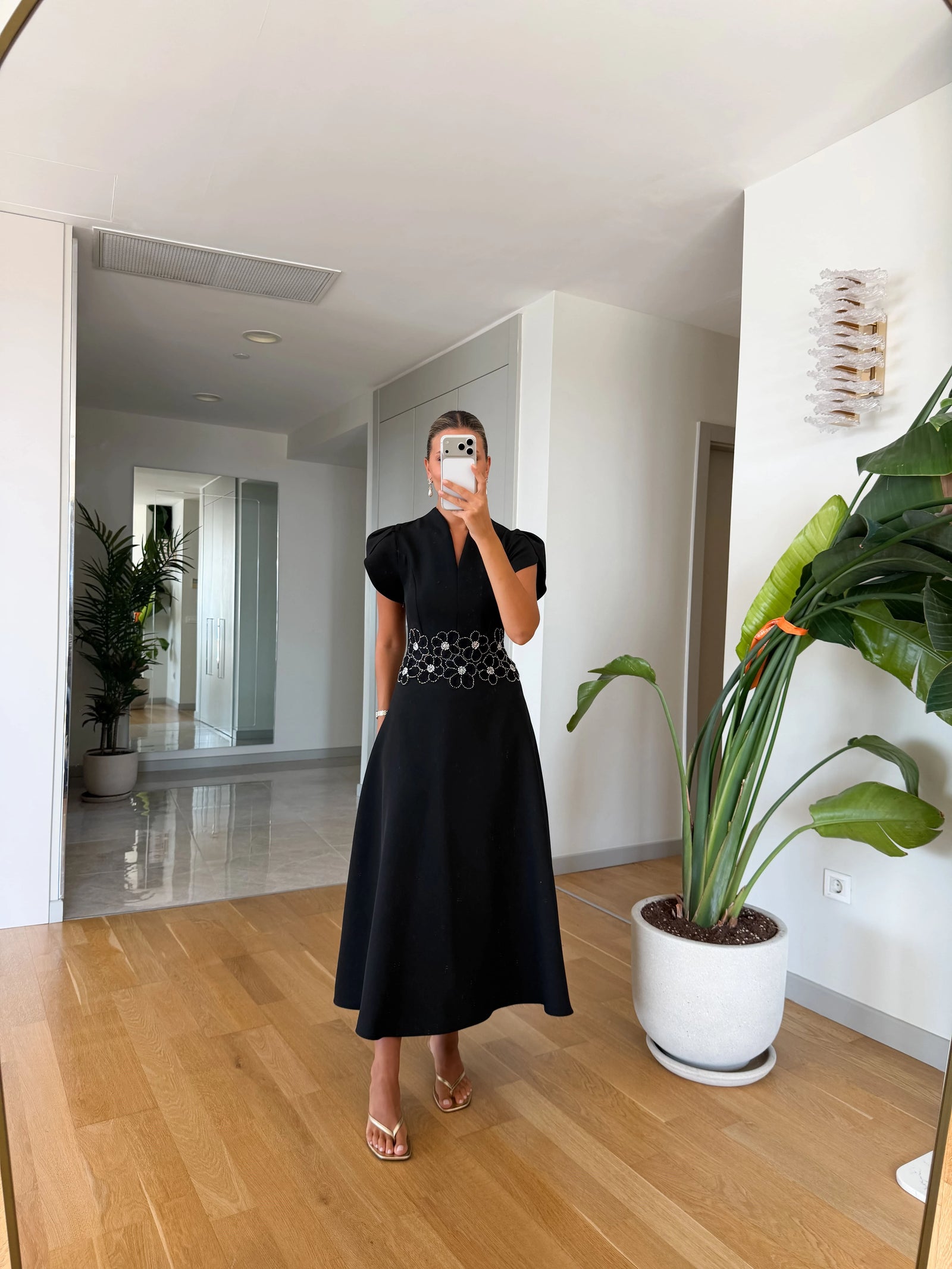 Fleur Appliqué Midi Dress - više boja