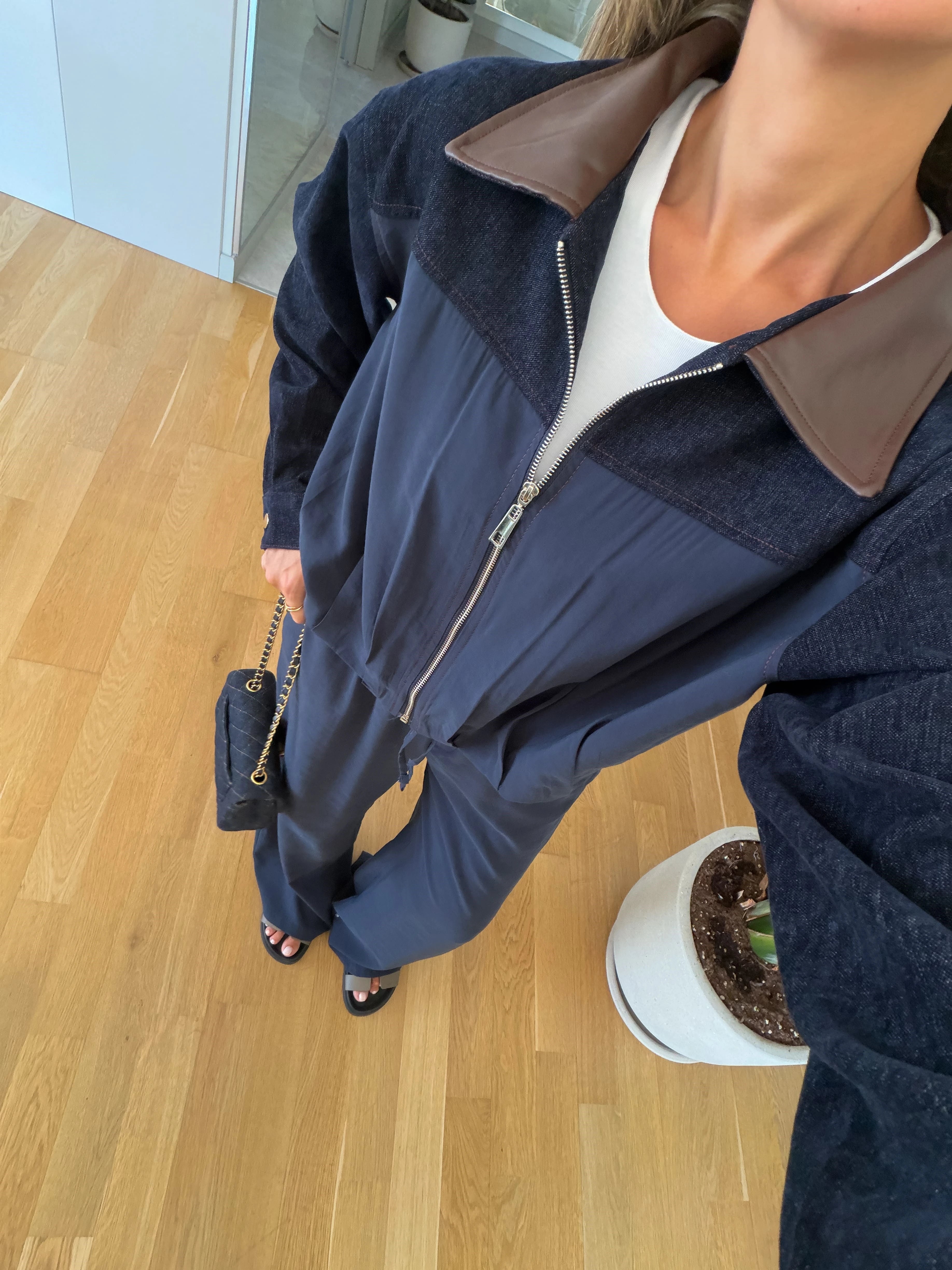 Modal Tailored Set