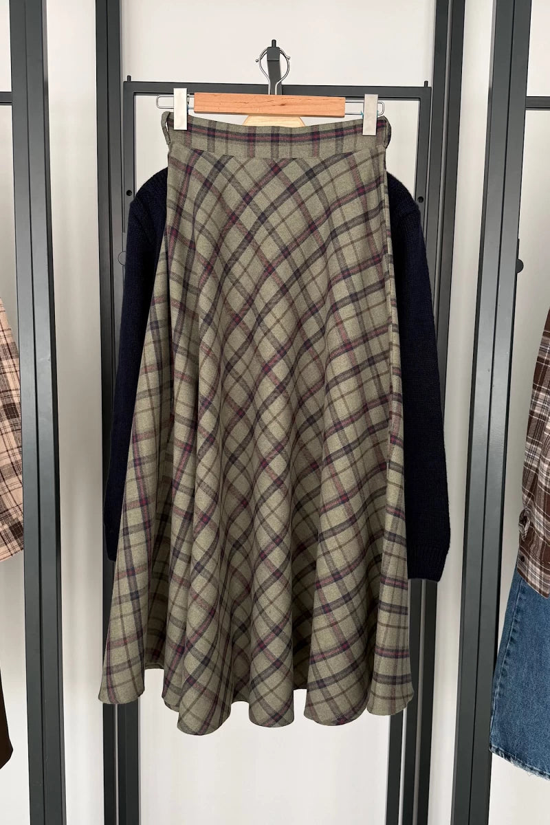 Highland Plaid Skirt – Fashion Hunter, pogled 3