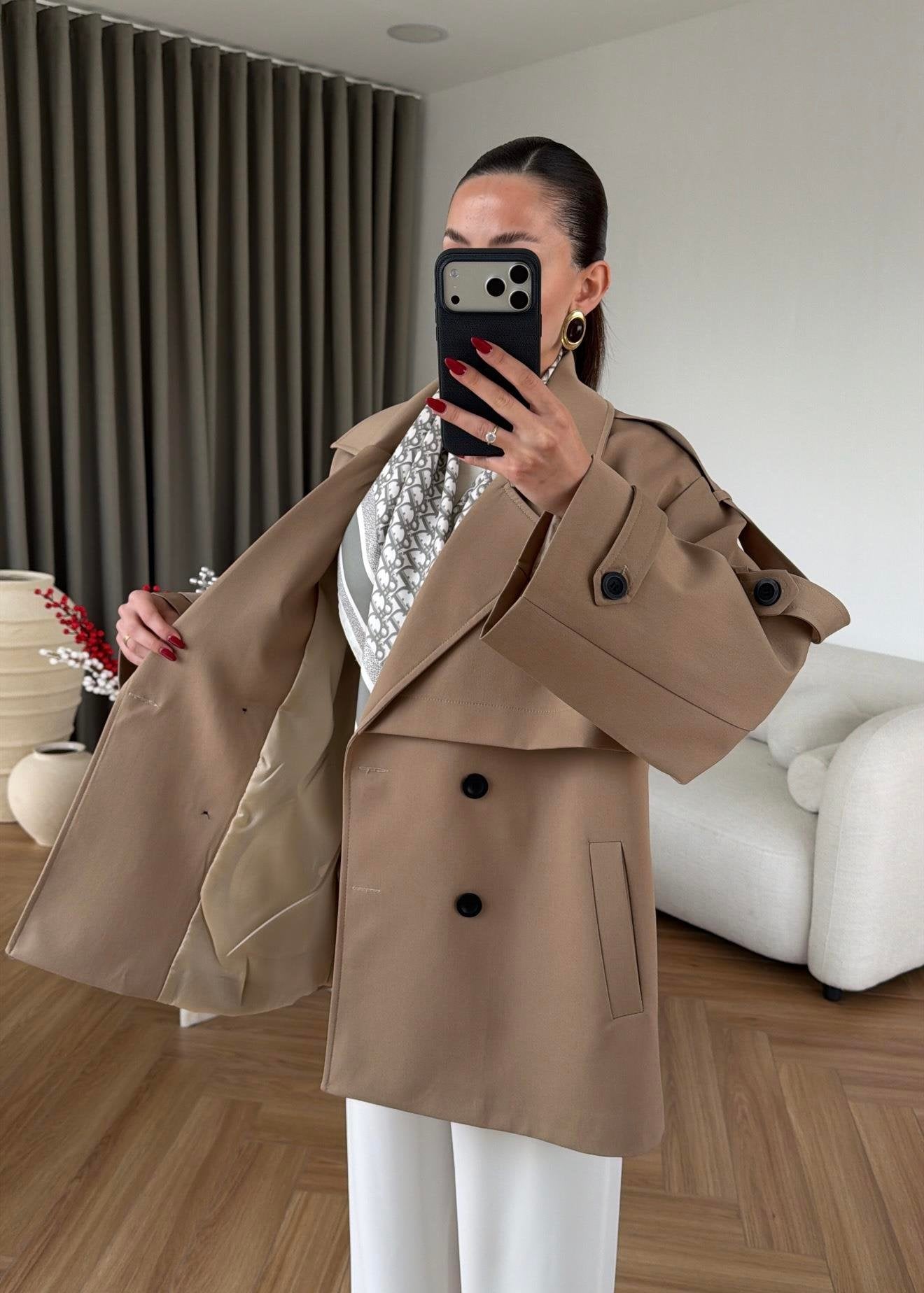 Trench coat – bezvremenski klasik u više boja