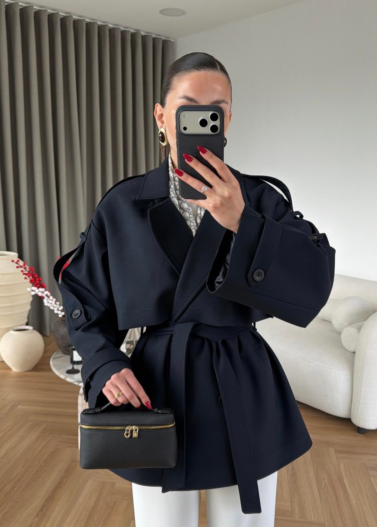 Trench coat – bezvremenski klasik u više boja