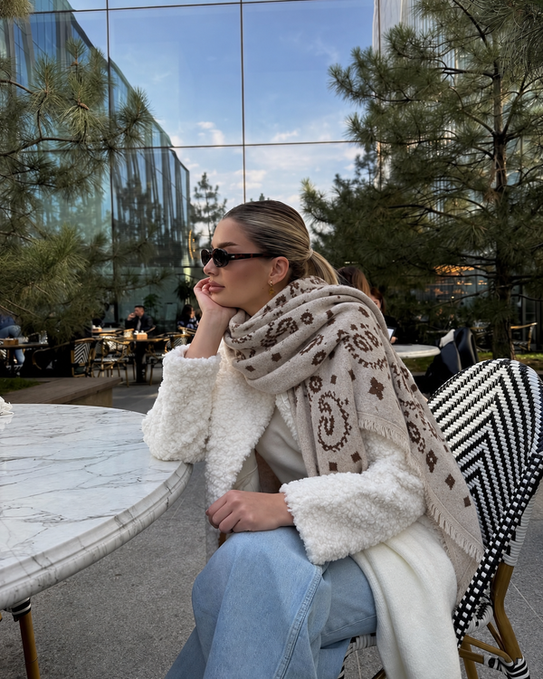 HERITAGE JACQUARD SCARF – oversized styling