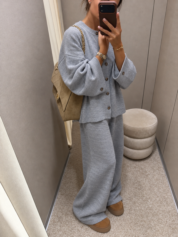 SOFT KNIT BUTTON SET – GREY