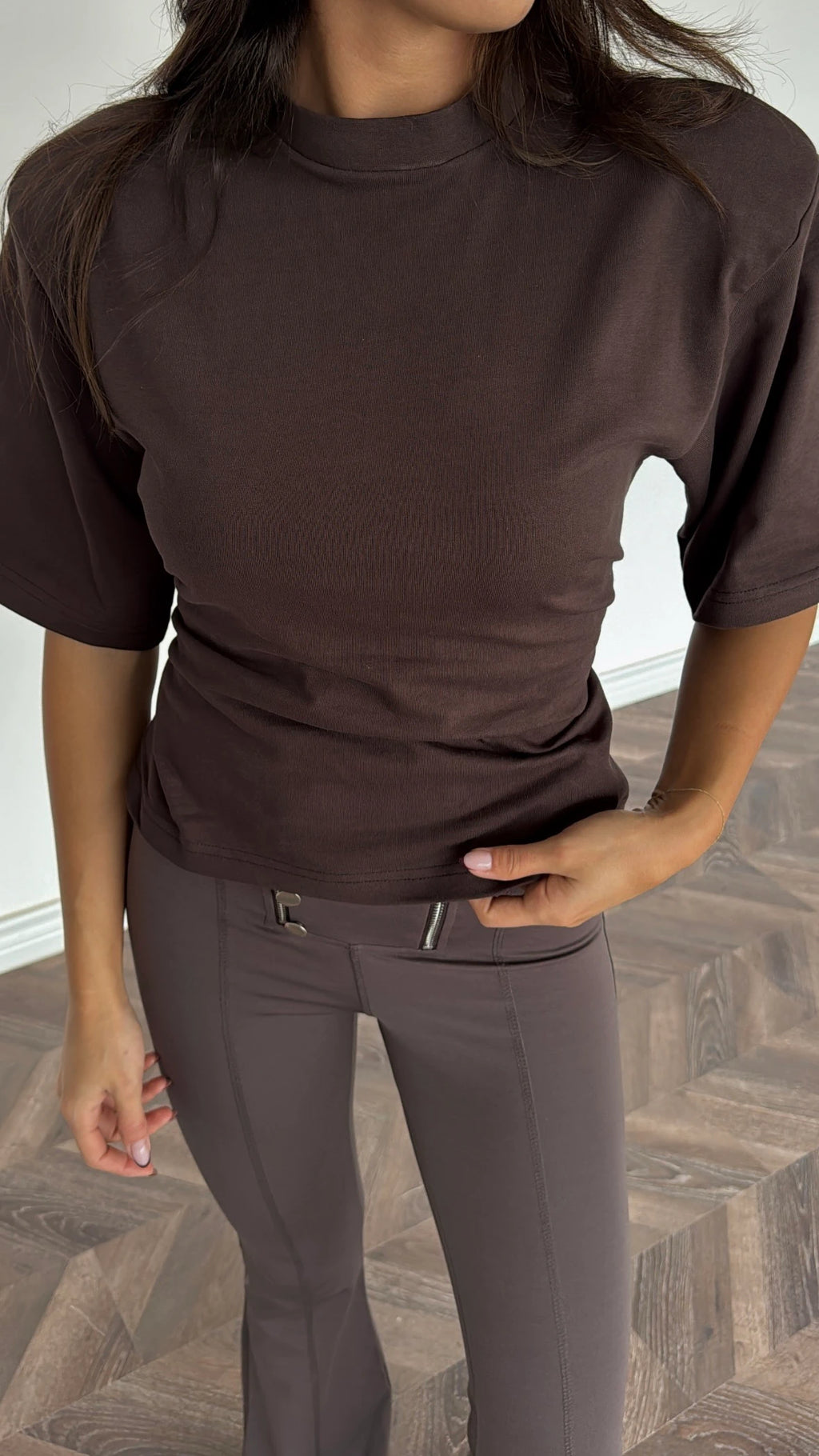 Designer Cotton T-Shirt with back - braon boja