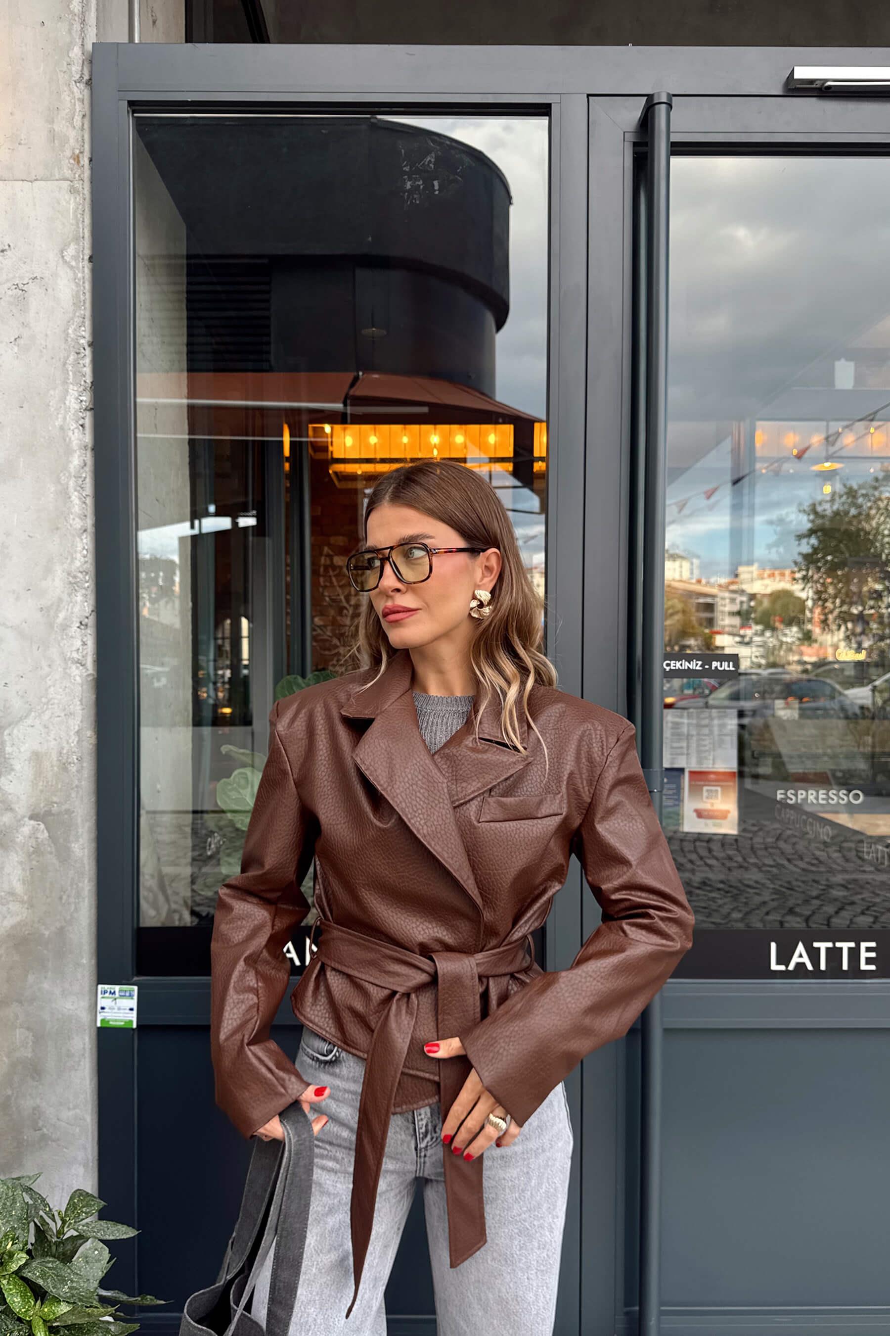 BLEJZER JAKNA OD EKO KOŽE