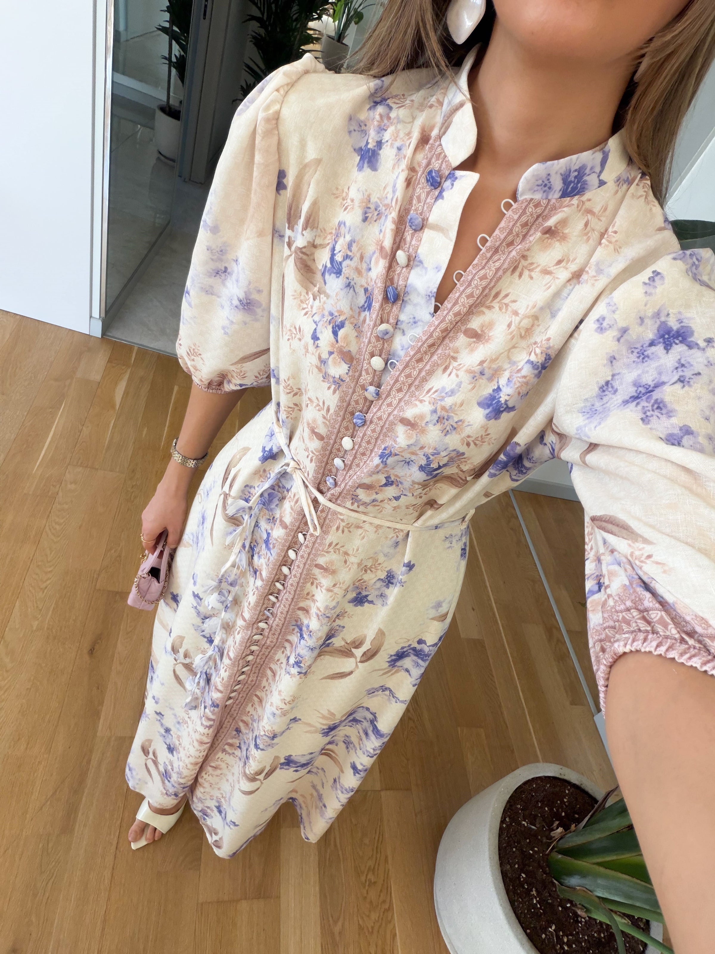 The Signature Dress: Minimalizam sa karakterom