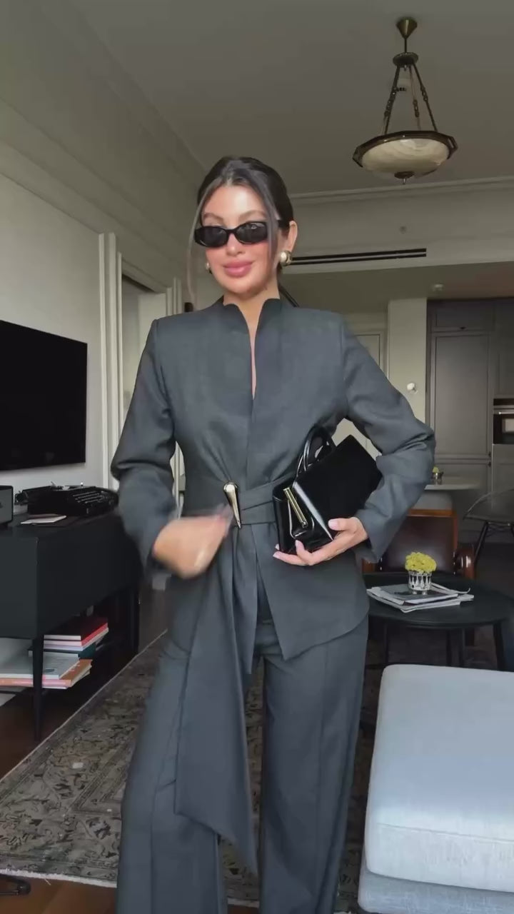 SCULPTED WRAP SUIT – GREY