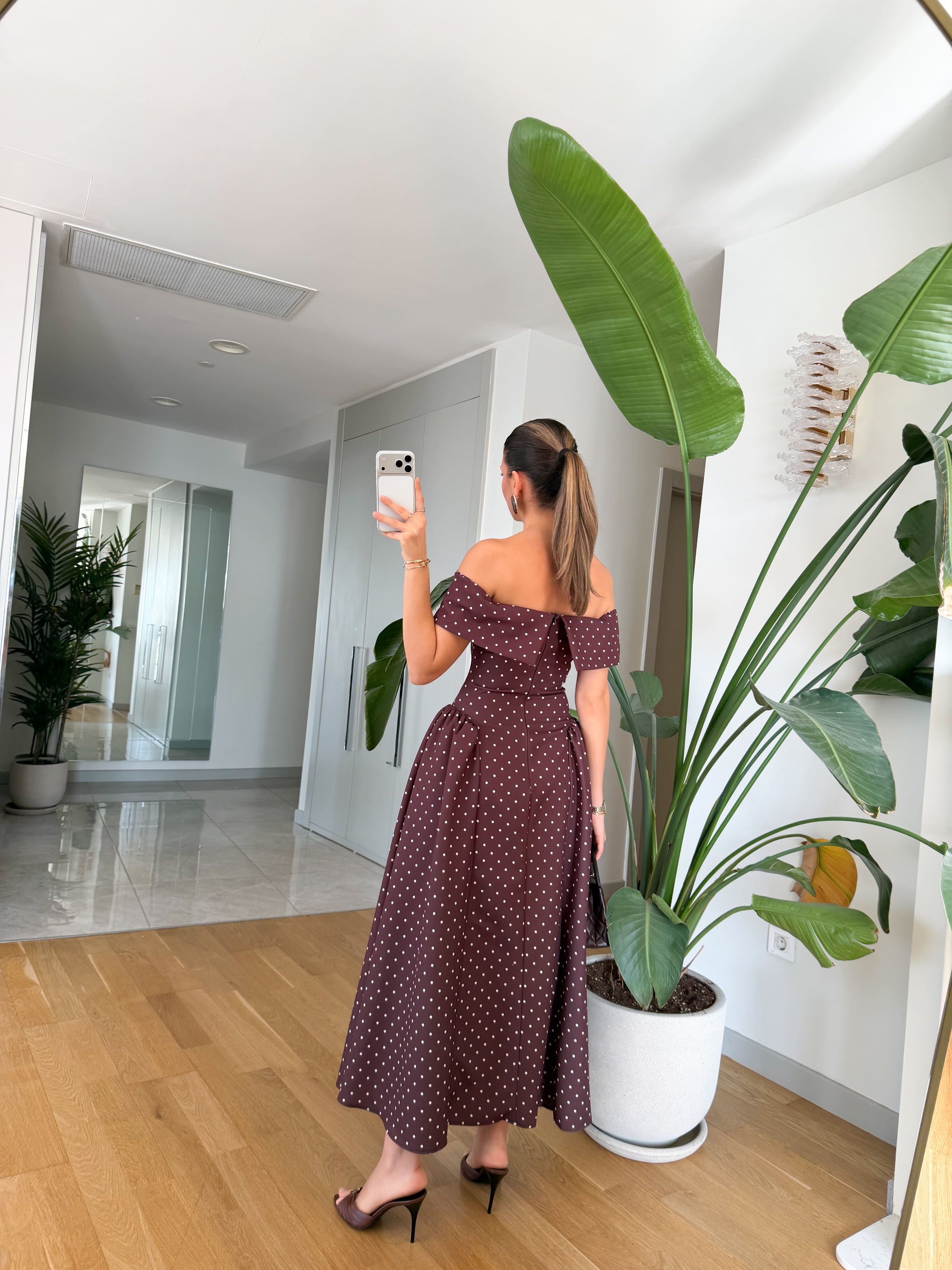 Polka Dot Madonna Midi Haljina - braon boja