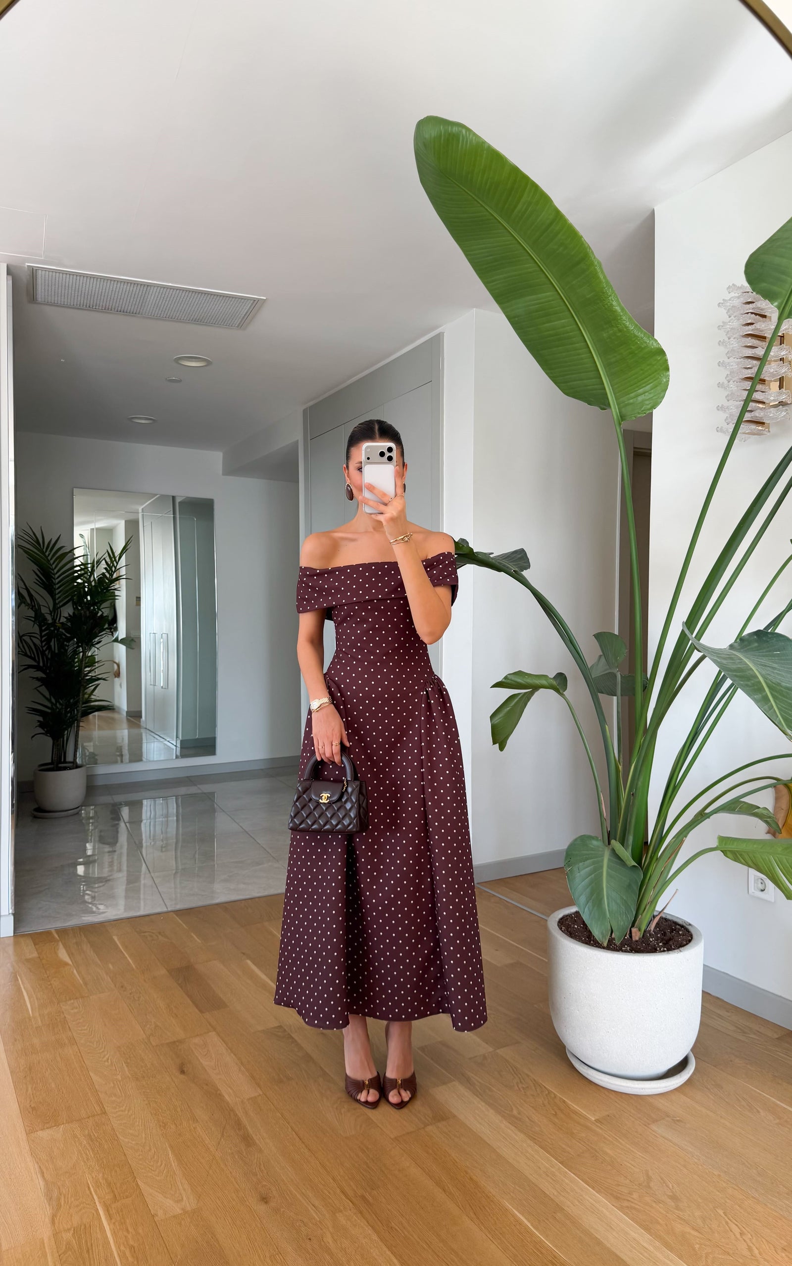 Polka Dot Madonna Midi Haljina - braon boja