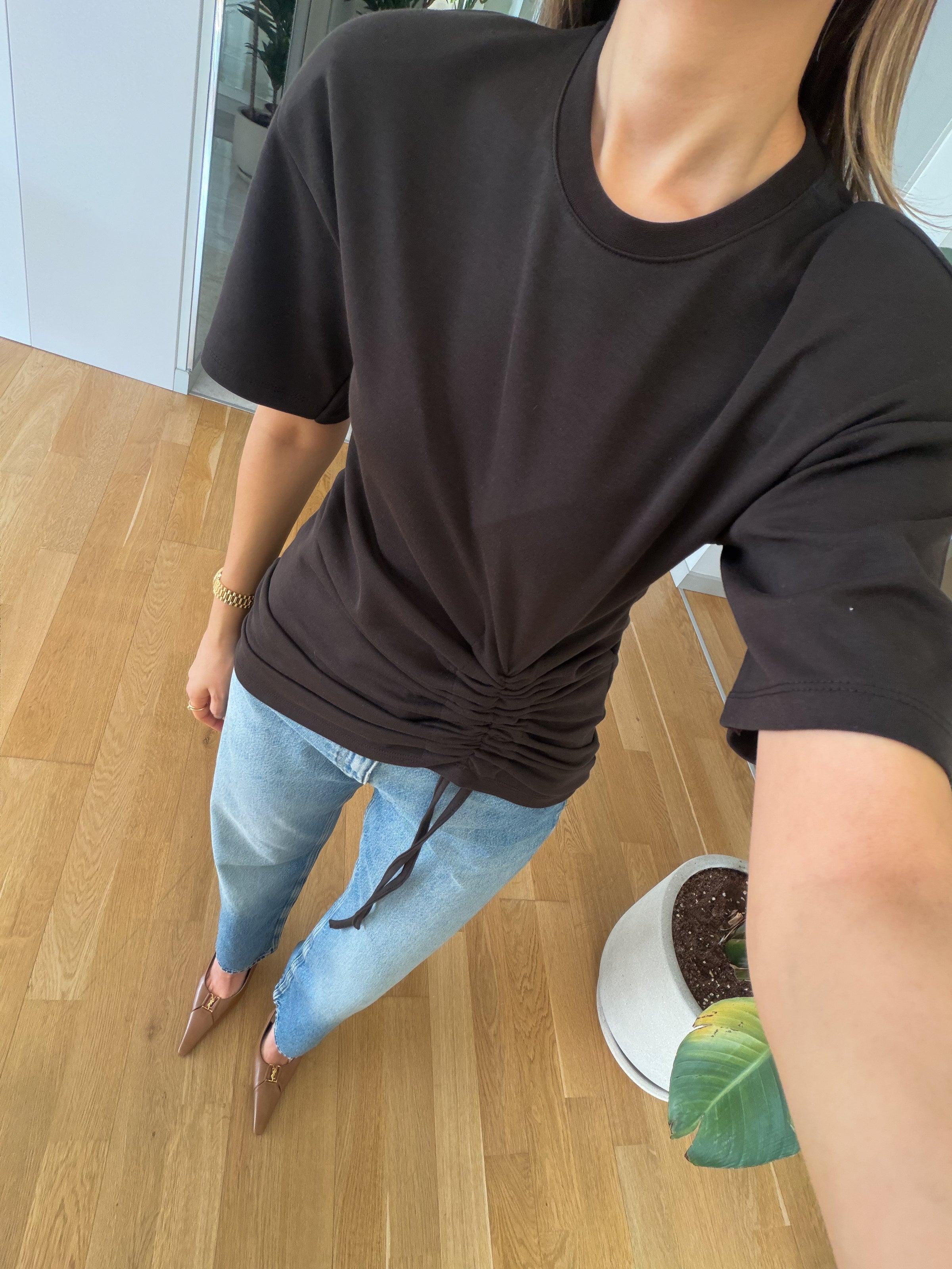 Raw Cut designer t-shirt sa naramenicama - više boja